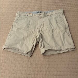 Dockers Men's White Flat Front Shorts